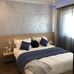 Sea Mare Stin Vista Apartment *