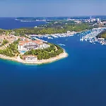 Sea Mare Stin Vista Apartment *