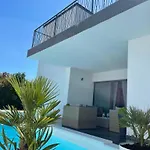 Sea Mare Stin Vista Apartment *